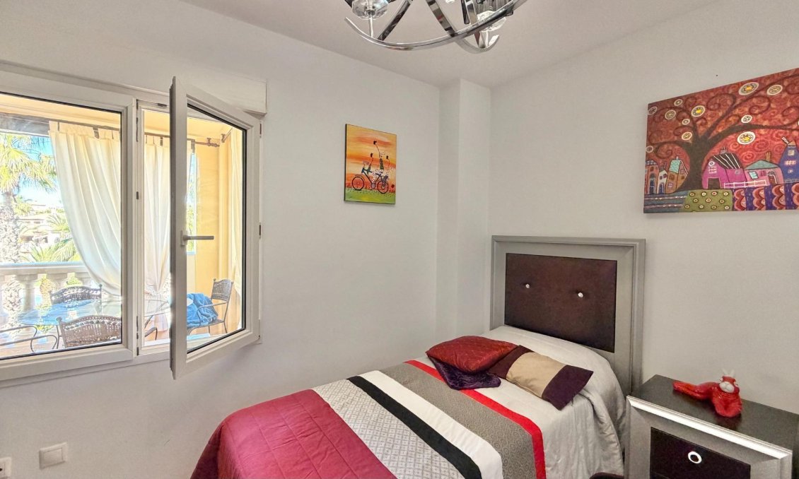 Segunda mano - Apartamento -
Torrevieja - Aldea Del Mar