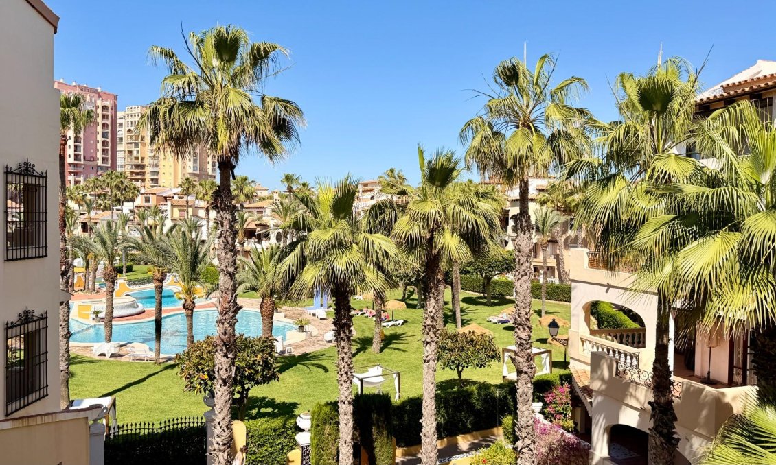 Segunda mano - Apartamento -
Torrevieja - Aldea Del Mar