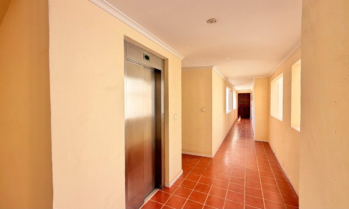 Segunda mano - Apartamento -
Torrevieja - Aldea Del Mar
