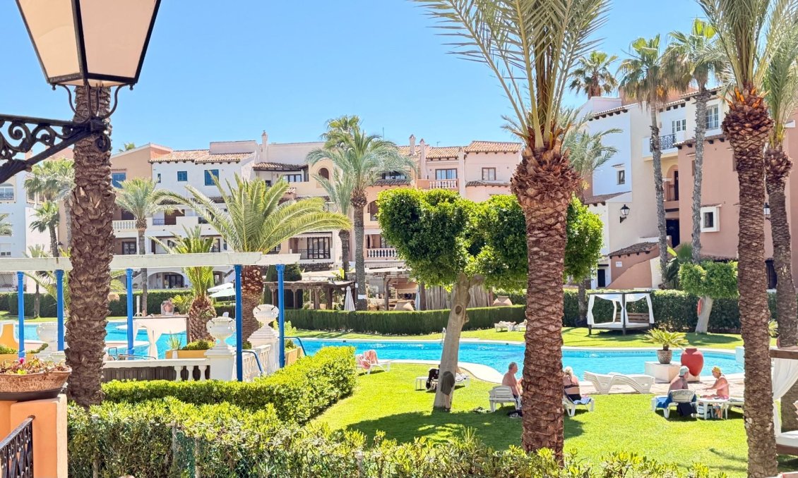 Segunda mano - Apartamento -
Torrevieja - Aldea Del Mar