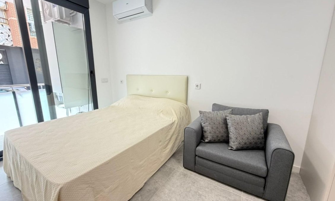 Segunda mano - Apartamento -
Torrevieja - Playa del Cura