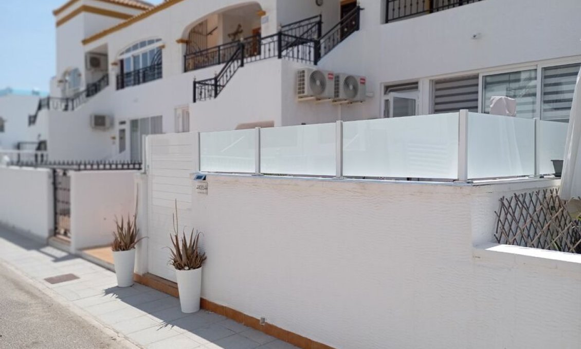 Revânzare - Apartament -
Vistabella Golf Entre Naranjos - Inland