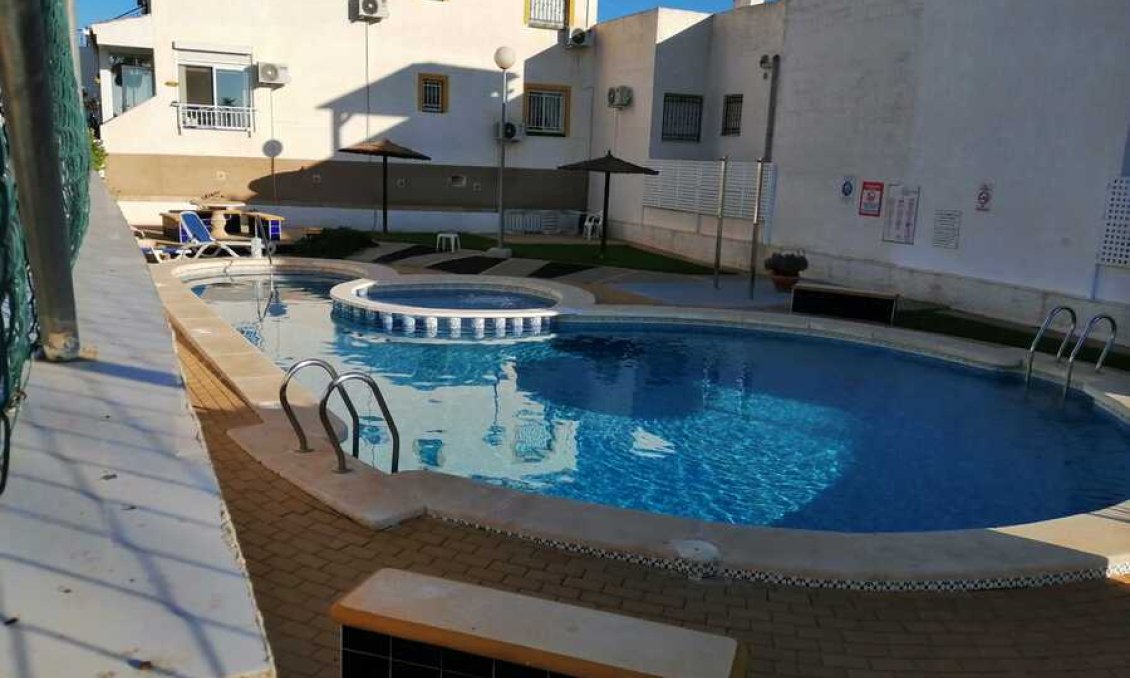 Revânzare - Apartament -
Vistabella Golf Entre Naranjos - Inland