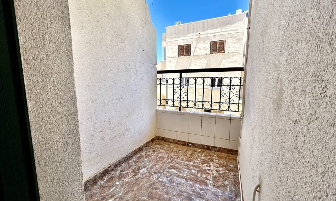 Revânzare - Casă înșiruită -
La Zenia - Costa Blanca