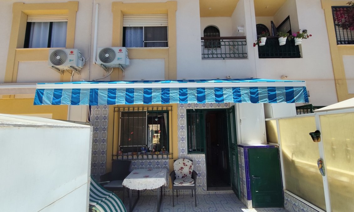 Revânzare - Casă înșiruită -
La Zenia - Costa Blanca