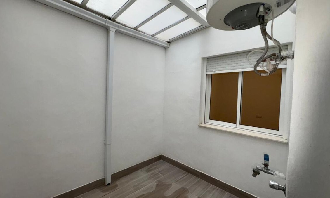 Revânzare - Bungalou -
Torrevieja - PARQUE DE LAS NACIONES
