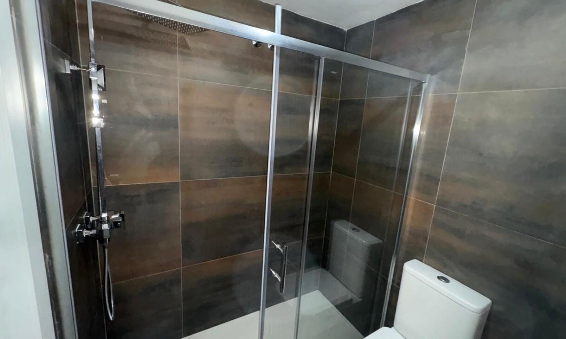 Revânzare - Bungalou -
Torrevieja - PARQUE DE LAS NACIONES