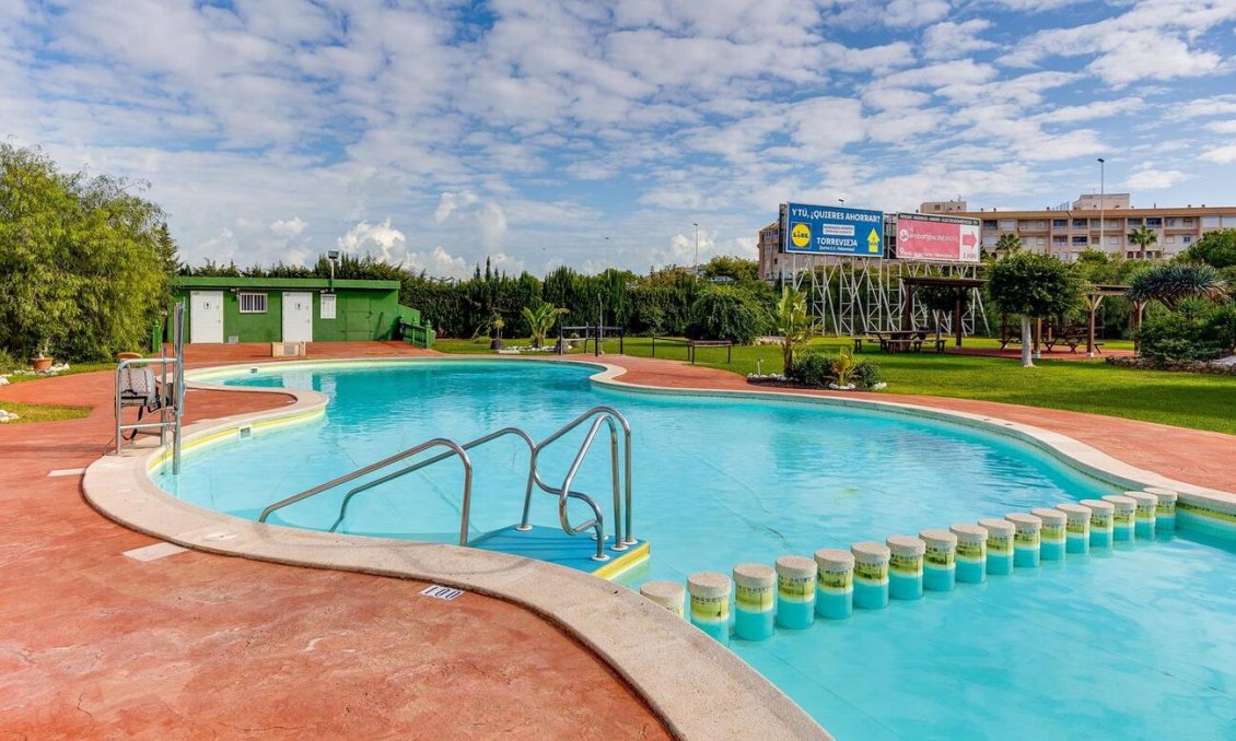 Revânzare - Bungalou -
Torrevieja - PARQUE DE LAS NACIONES