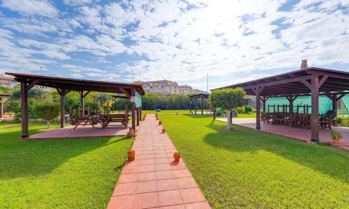 Revânzare - Bungalou -
Torrevieja - PARQUE DE LAS NACIONES