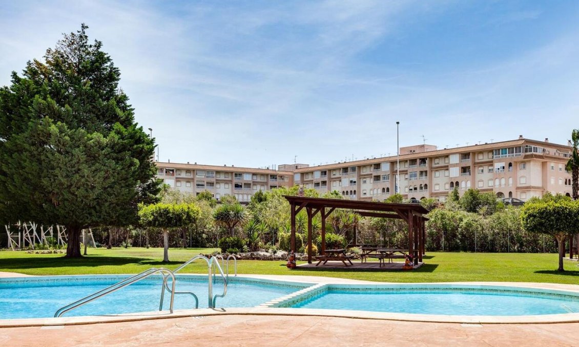 Revânzare - Bungalou -
Torrevieja - PARQUE DE LAS NACIONES