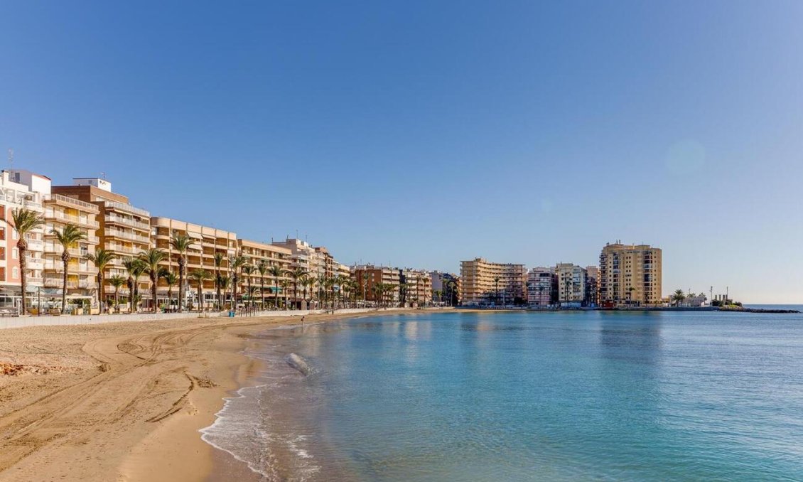 Revânzare - Bungalou -
Torrevieja - PARQUE DE LAS NACIONES