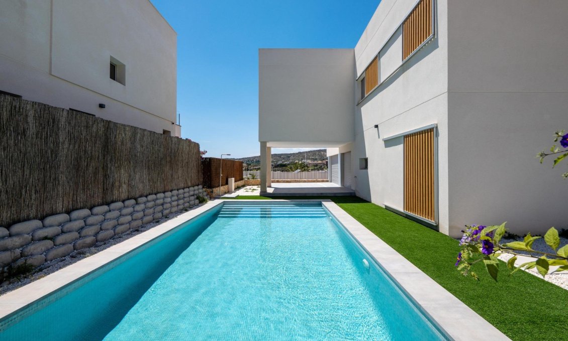 Obra nueva - Villa -
Algorfa - La Finca Golf