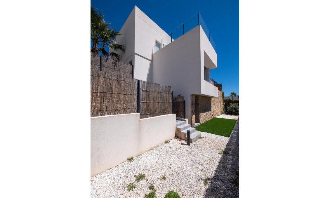Obra nueva - Villa -
Algorfa - La Finca Golf
