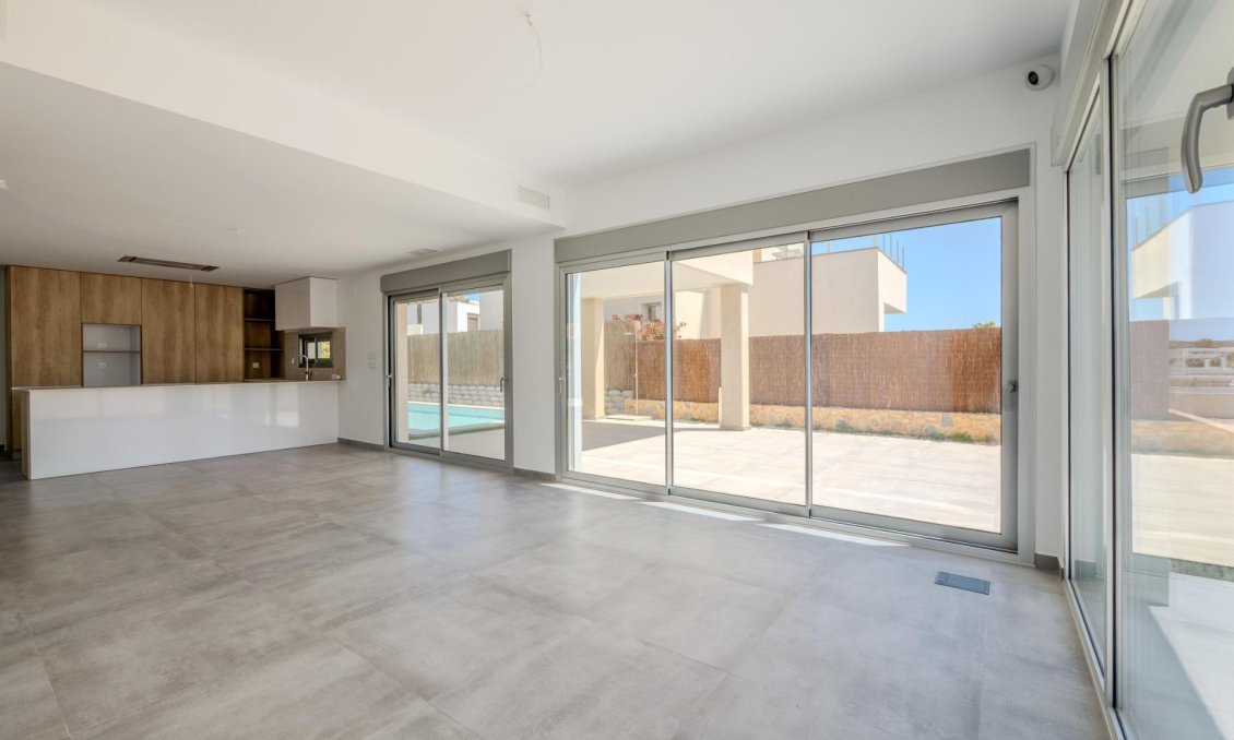 Obra nueva - Villa -
Algorfa - La Finca Golf