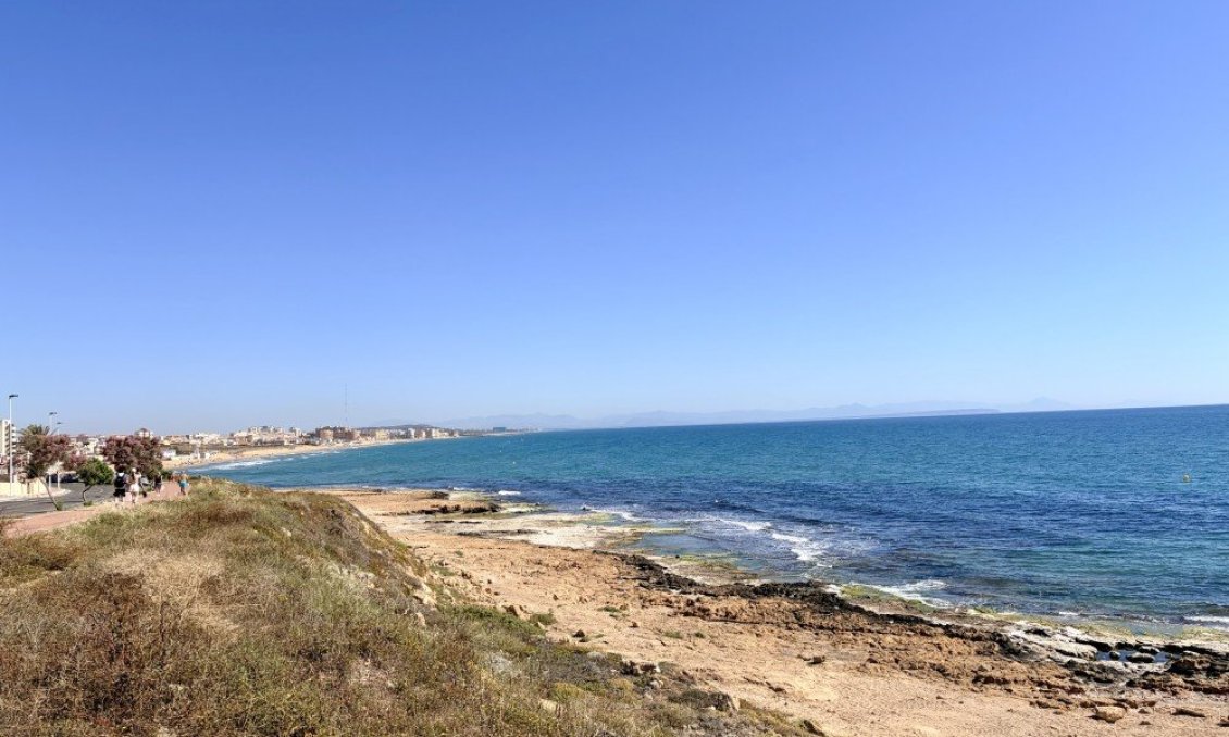 Revânzare - Casă înșiruită -
Torrevieja - Costa Blanca