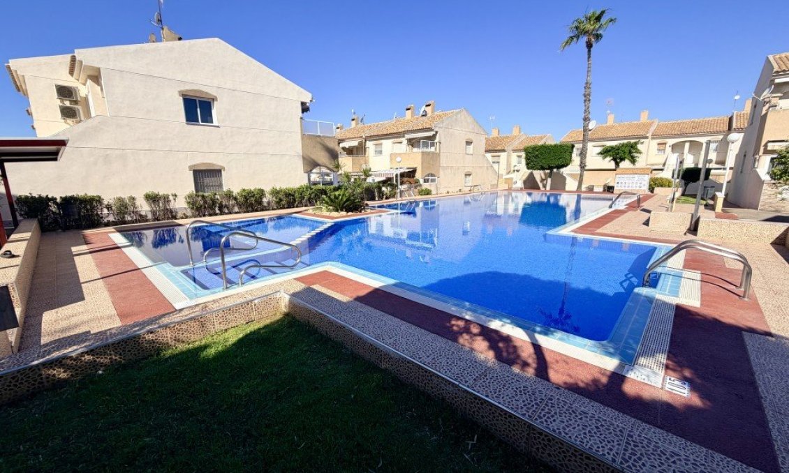 Revânzare - Casă înșiruită -
Torrevieja - Costa Blanca