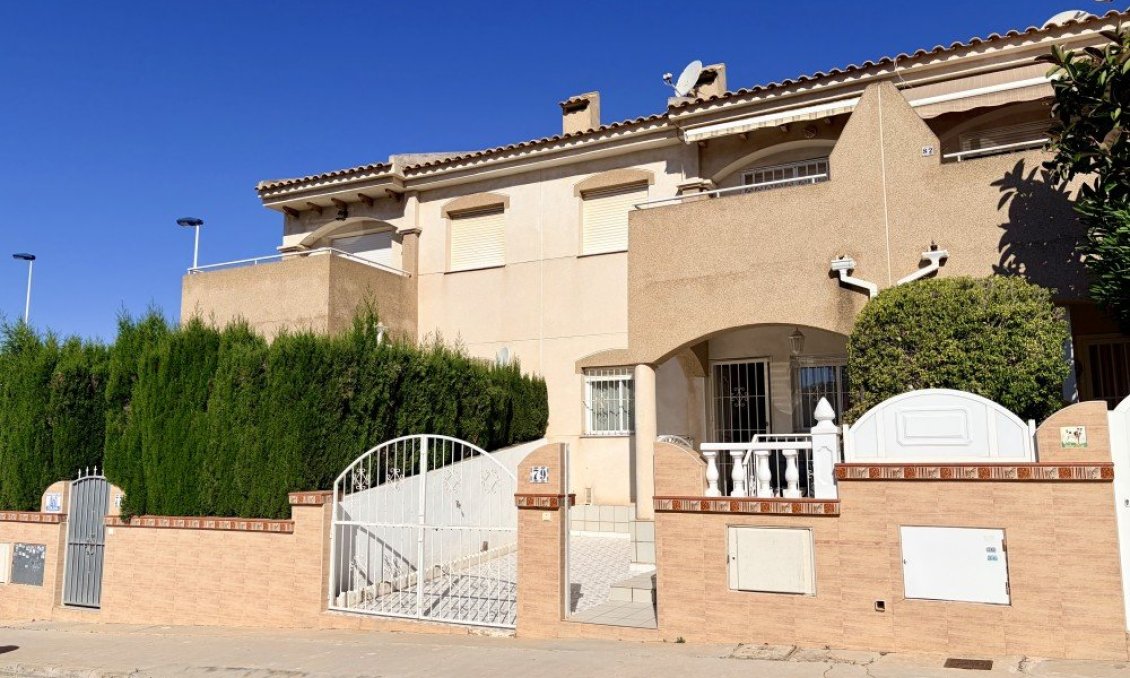 Revânzare - Casă înșiruită -
Torrevieja - Costa Blanca