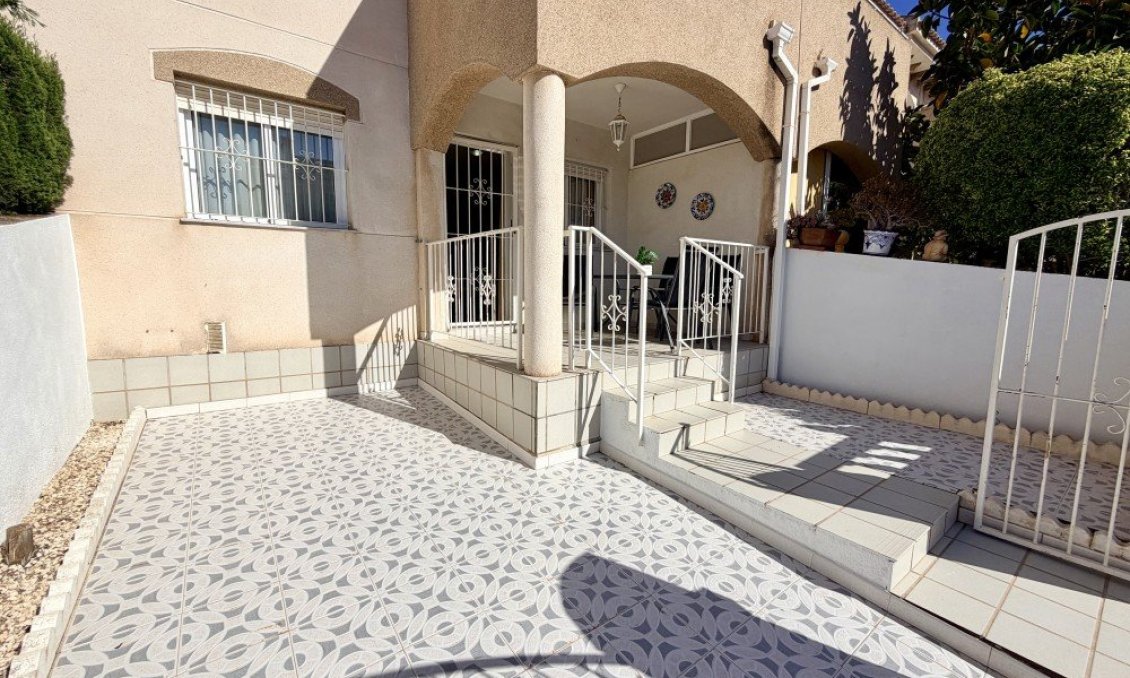 Revânzare - Casă înșiruită -
Torrevieja - Costa Blanca