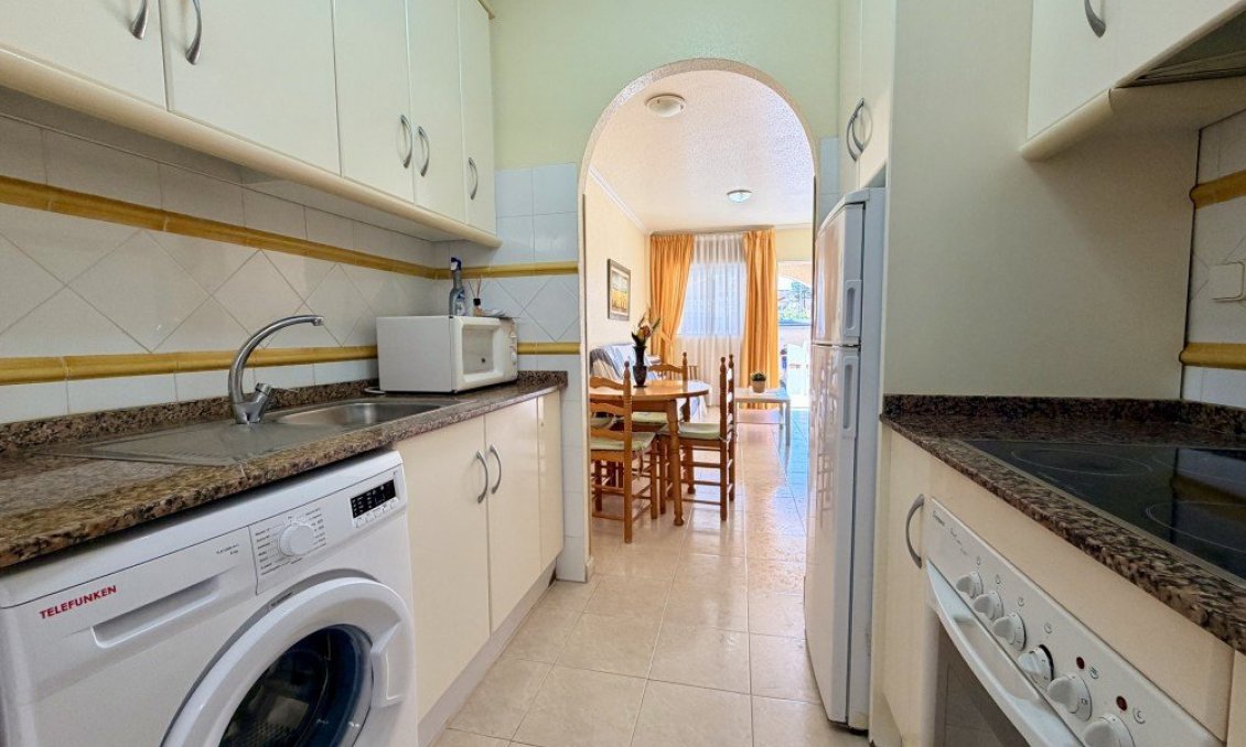 Revânzare - Casă înșiruită -
Torrevieja - Costa Blanca
