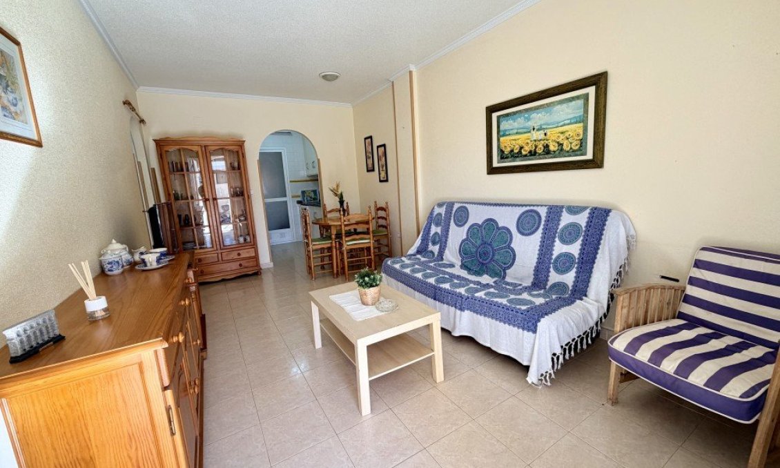 Revânzare - Casă înșiruită -
Torrevieja - Costa Blanca