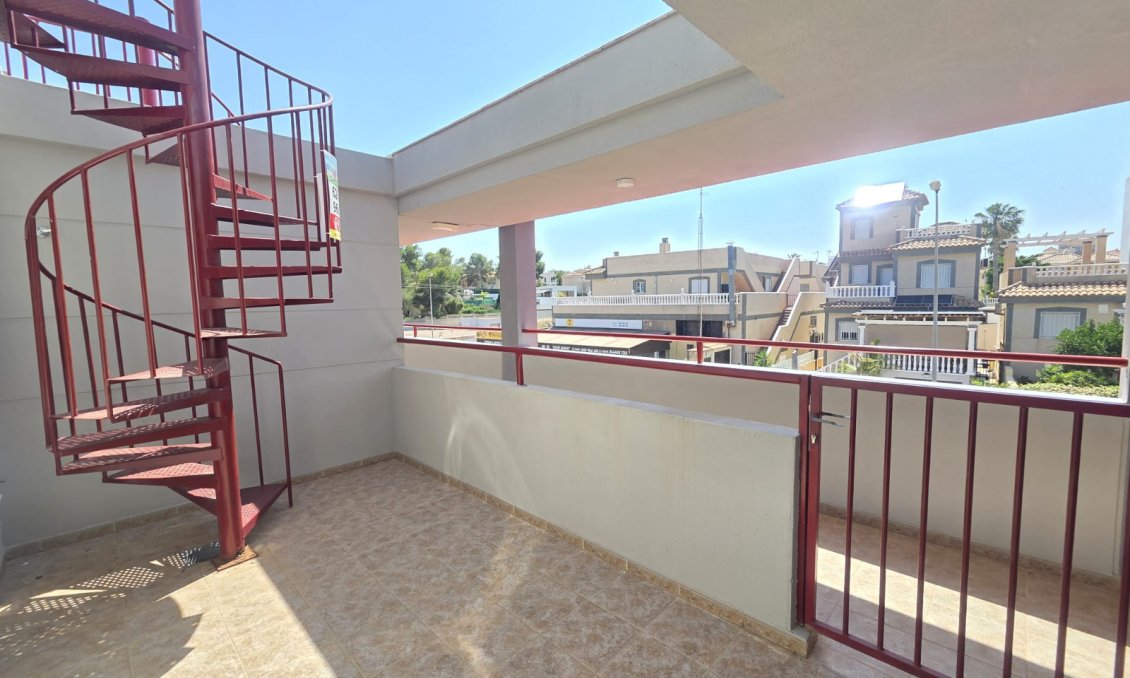 Segunda mano - Apartamento -
Villamartin - Costa Blanca