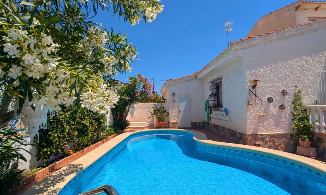 Revânzare - Vilă -
Ciudad Quesada - Costa Blanca
