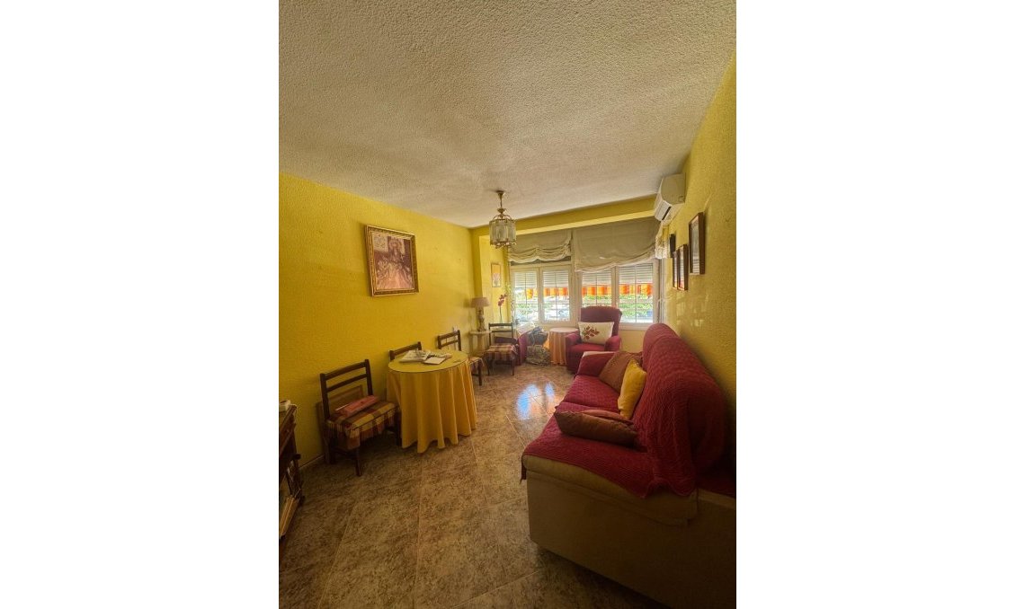Revânzare - Apartament -
Orihuela - Los Andenes
