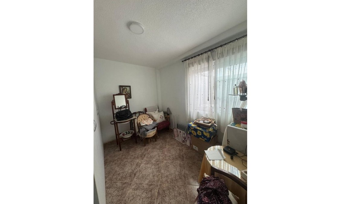 Revânzare - Apartament -
Orihuela - Los Andenes