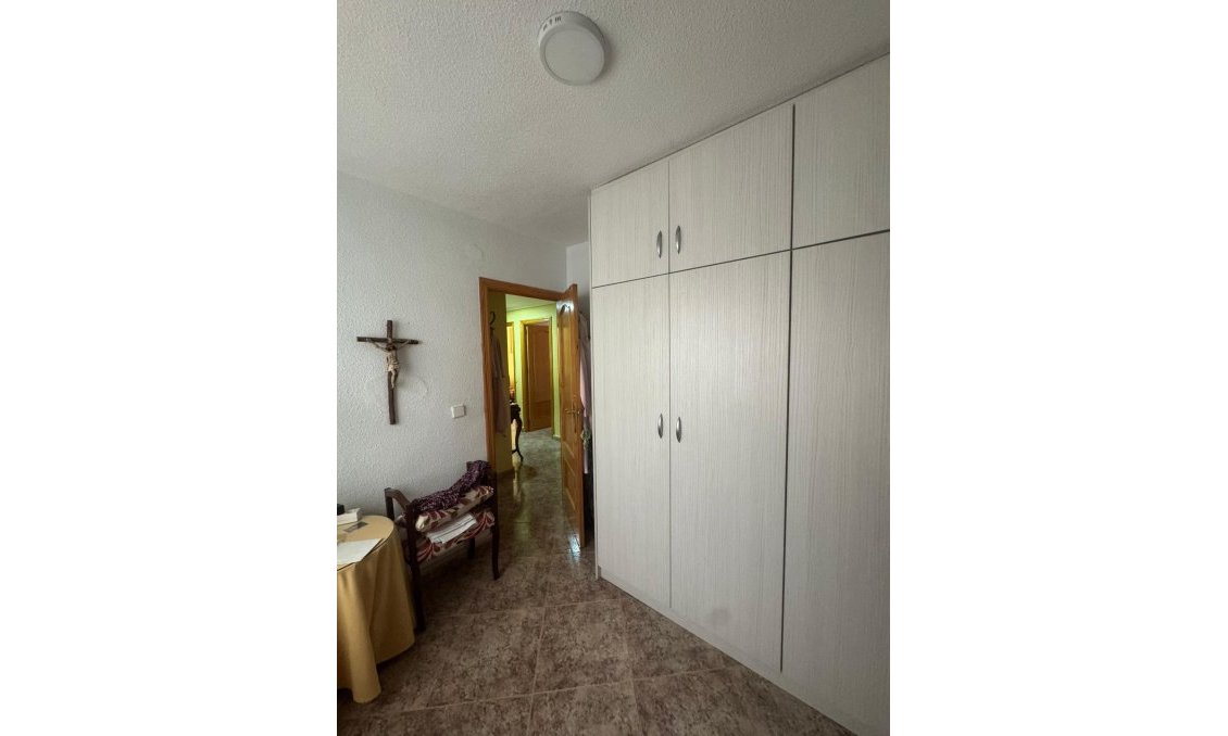 Revânzare - Apartament -
Orihuela - Los Andenes