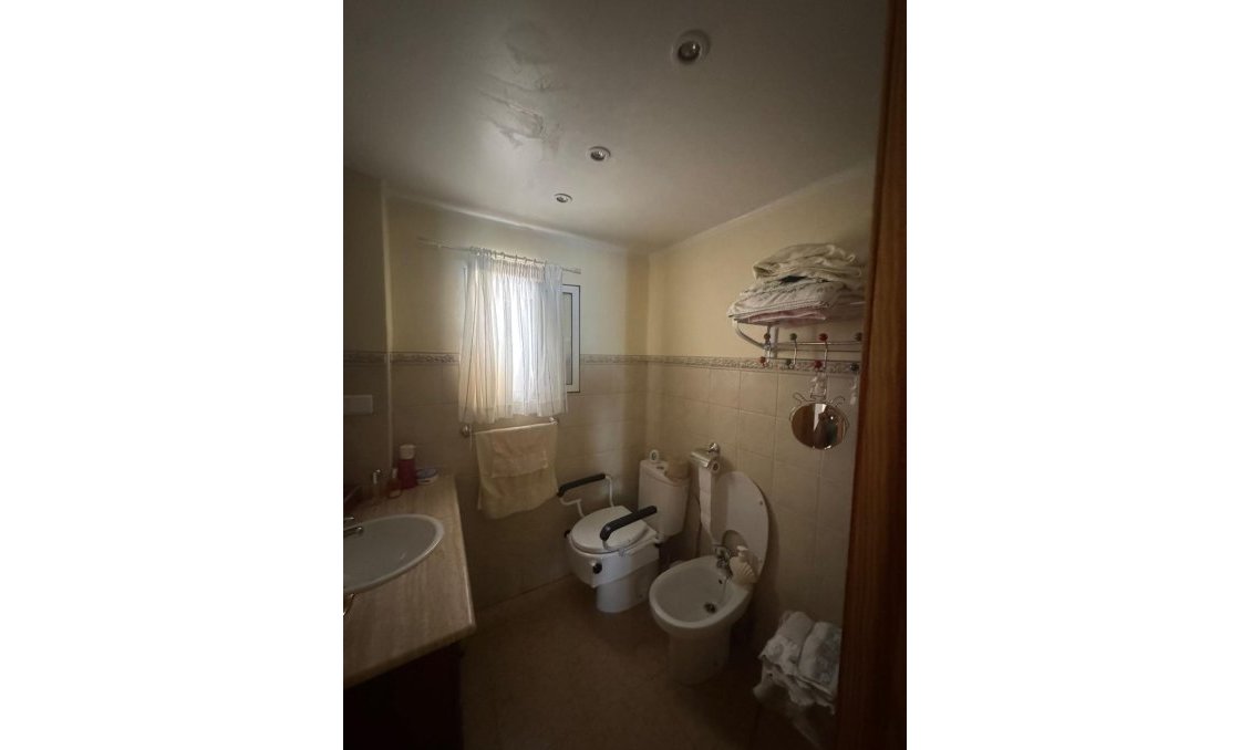 Revânzare - Apartament -
Orihuela - Los Andenes