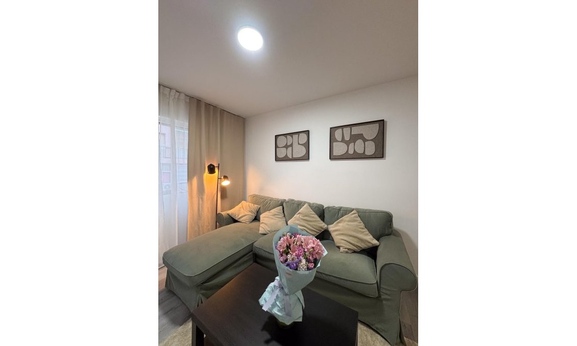Revânzare - Apartament -
Torrevieja - Curva Del Palangre