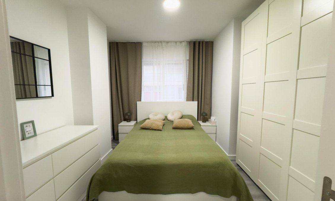 Revânzare - Apartament -
Torrevieja - Curva Del Palangre
