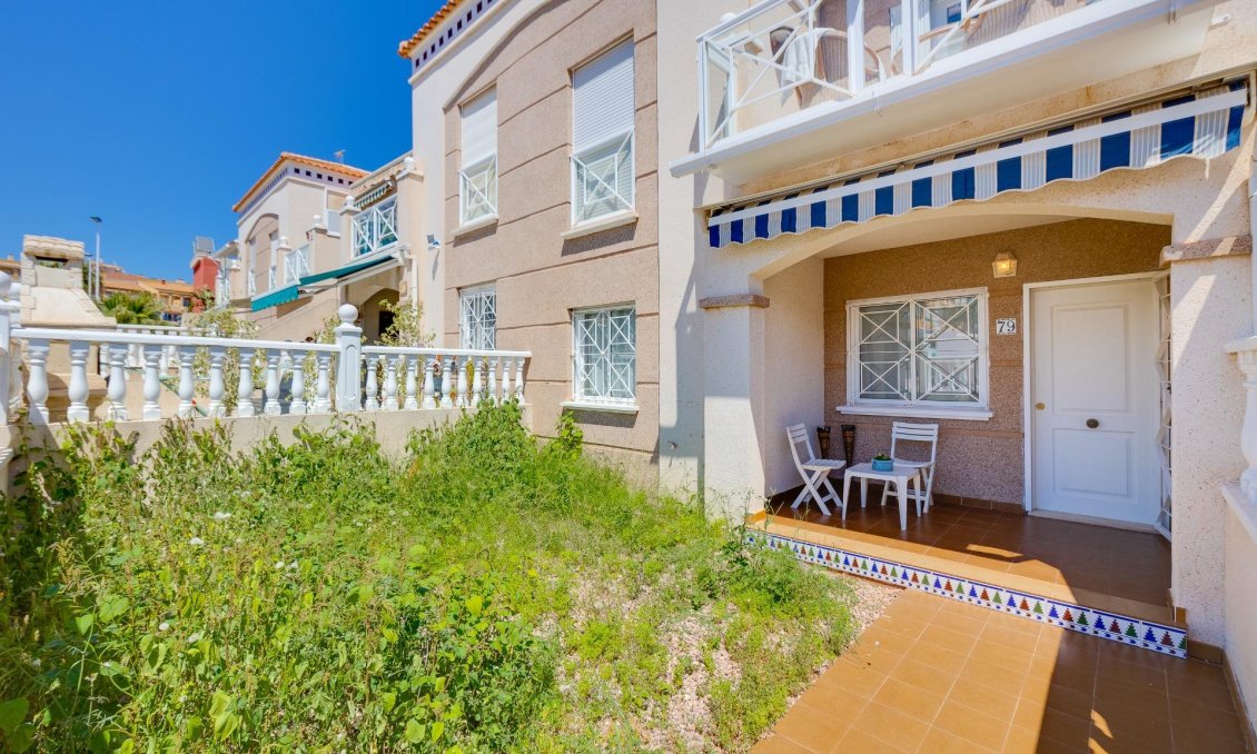 Használt Ingatlanok - Bungaló -
Torrevieja - Aguas Nuevas 1