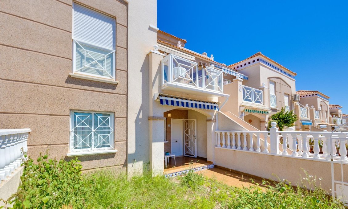 Használt Ingatlanok - Bungaló -
Torrevieja - Aguas Nuevas 1