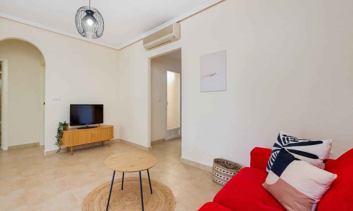 Használt Ingatlanok - Bungaló -
Torrevieja - Aguas Nuevas 1