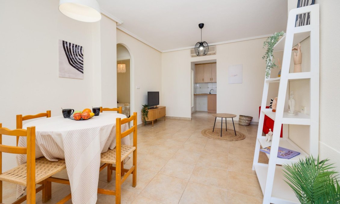 Használt Ingatlanok - Bungaló -
Torrevieja - Aguas Nuevas 1