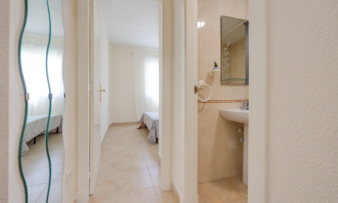Használt Ingatlanok - Bungaló -
Torrevieja - Aguas Nuevas 1