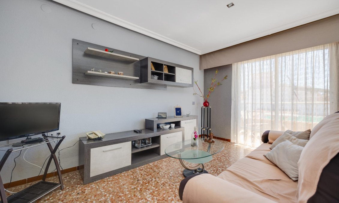 Használt Ingatlanok - Apartman -
Torrevieja - Centrum