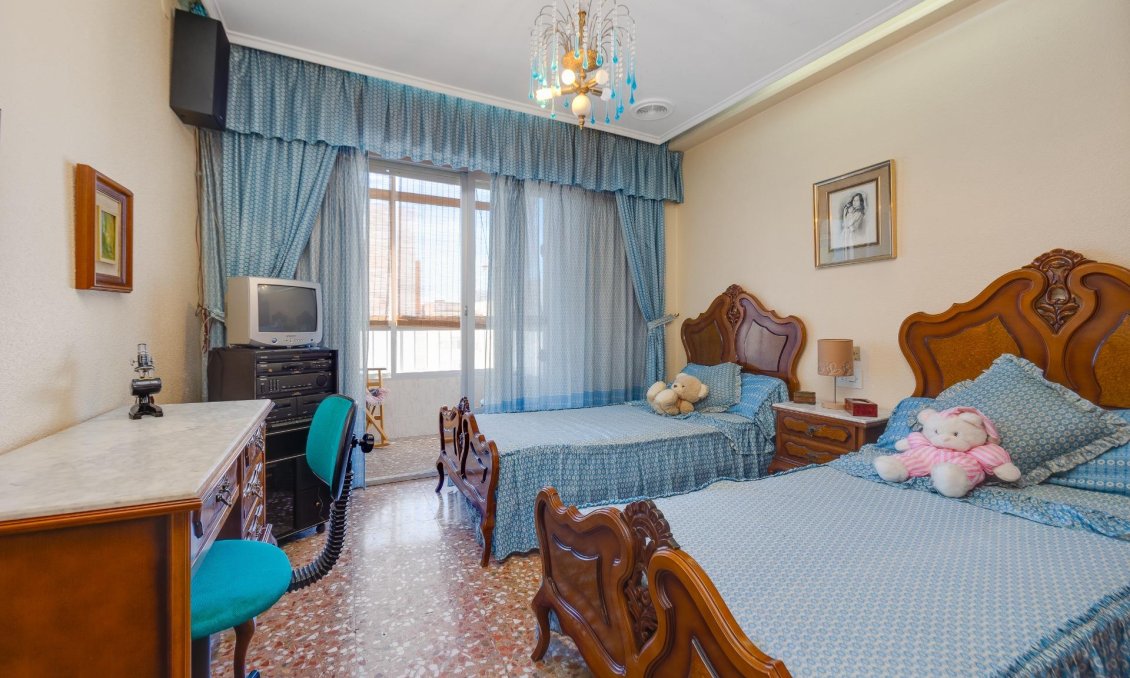 Használt Ingatlanok - Apartman -
Torrevieja - Centrum