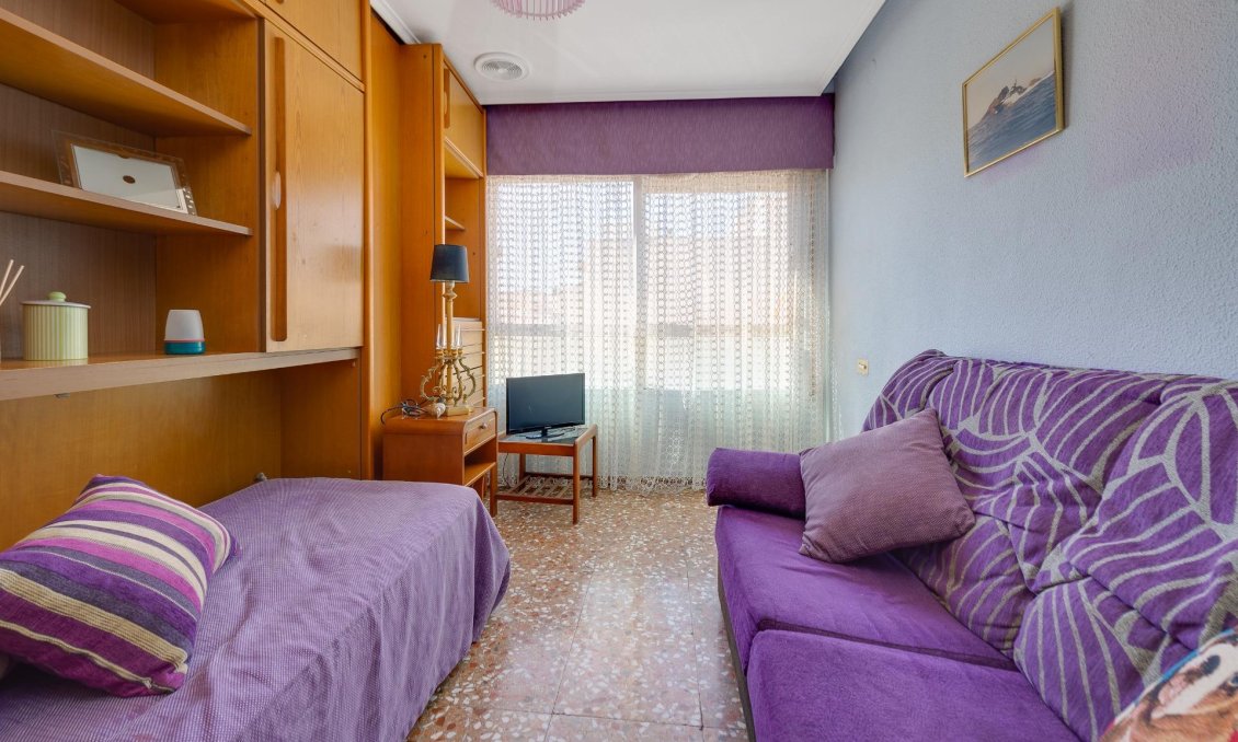 Használt Ingatlanok - Apartman -
Torrevieja - Centrum