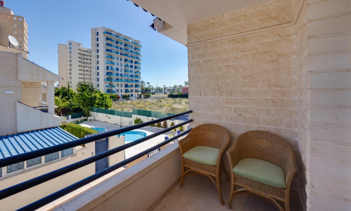 Használt Ingatlanok - Sorház -
Torrevieja - La Veleta