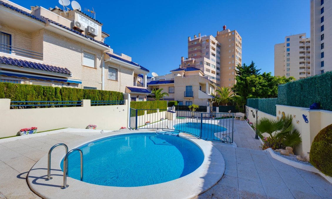 Használt Ingatlanok - Sorház -
Torrevieja - La Veleta