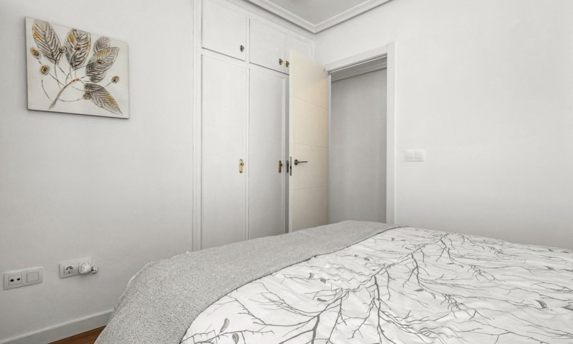 Használt Ingatlanok - Apartman -
Torrevieja - Costa Blanca