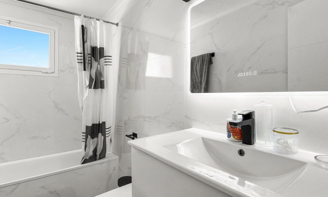Használt Ingatlanok - Apartman -
Torrevieja - Costa Blanca