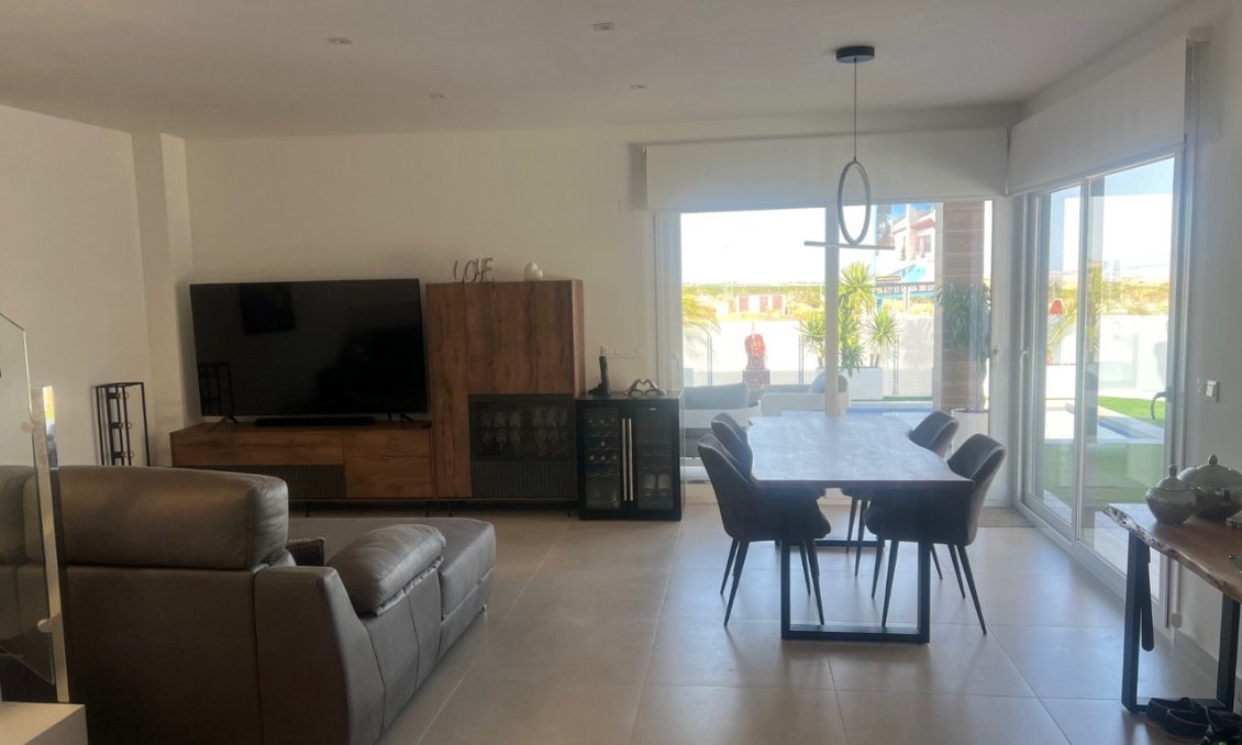 Revânzare - Vilă -
Los Montesinos - Costa Blanca