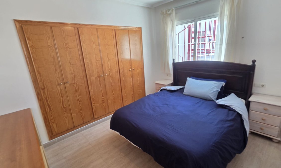 Segunda mano - Apartamento -
Villamartin - Costa Blanca