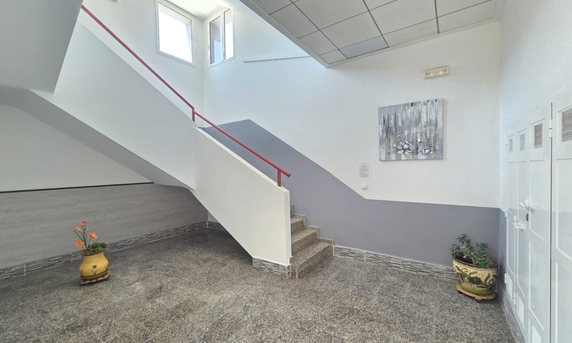 Segunda mano - Apartamento -
Villamartin - Costa Blanca