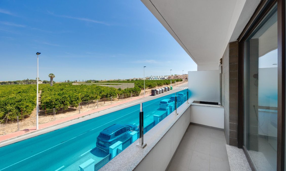 Segunda mano - Adosado -
Torrevieja - La Siesta