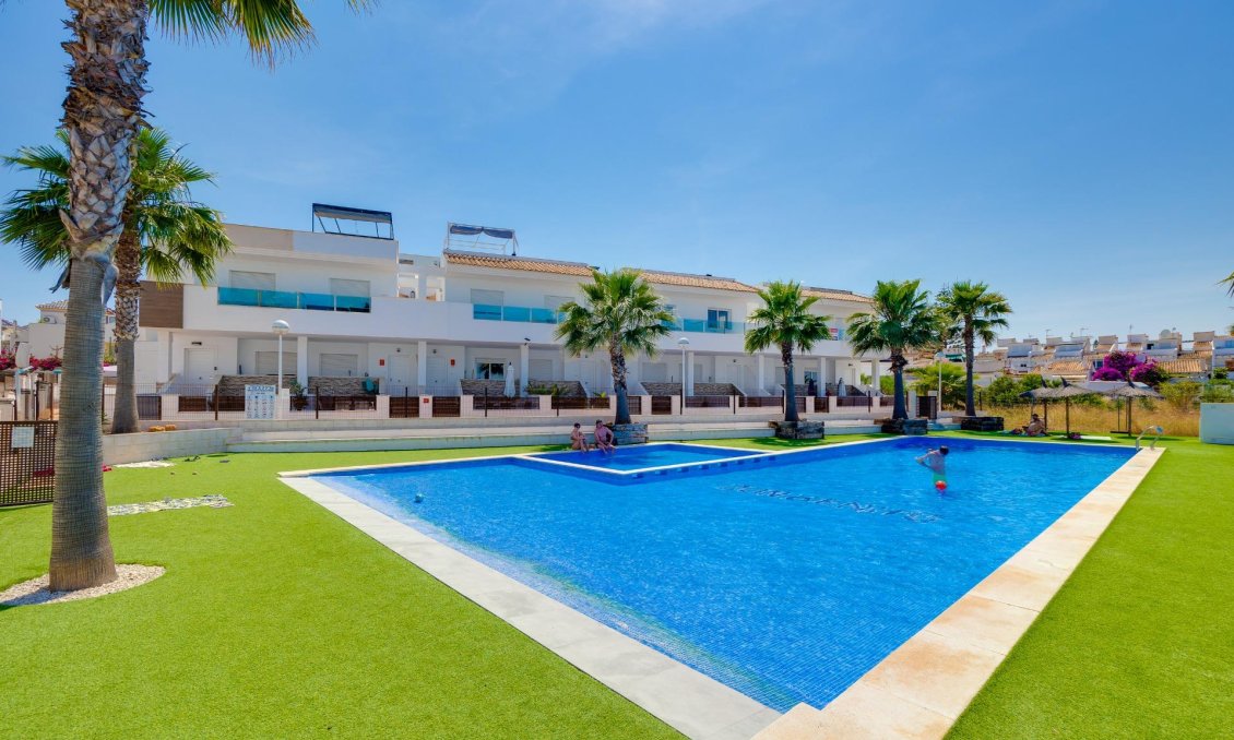 Segunda mano - Adosado -
Torrevieja - La Siesta