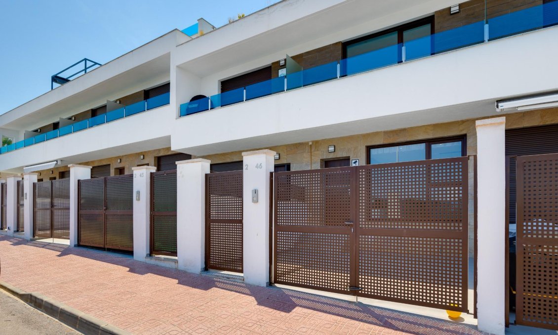 Segunda mano - Adosado -
Torrevieja - La Siesta